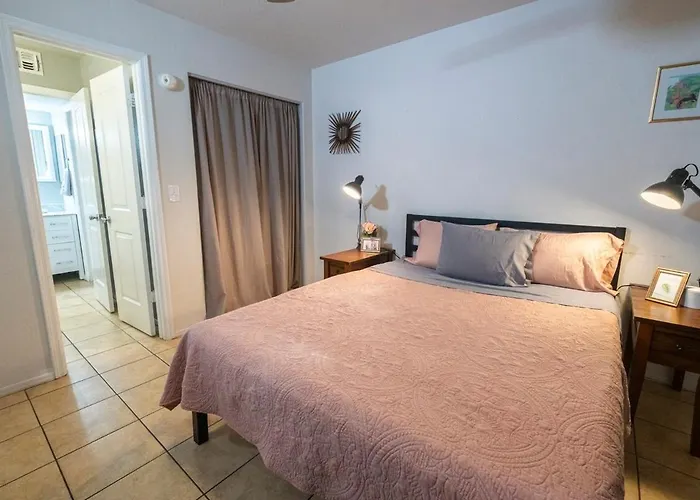 Holiday home Msg For 5percent Off 2bed1and A Half Bath Kingqueenbeds Condophx